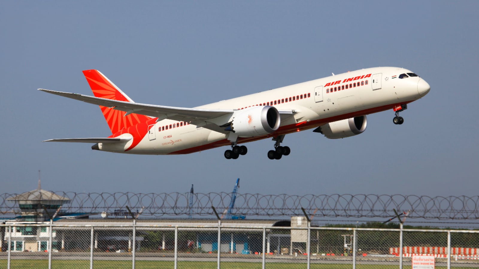 AI के ज़रिए टाटा देगा एयर इंडिया को नई उड़ान 
