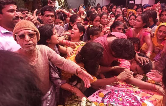 बहराइच : CRPF जवान की ड्यूटी के दौरान मौत, शव के घर पहुंचते ही खूब रोया पयागपुर