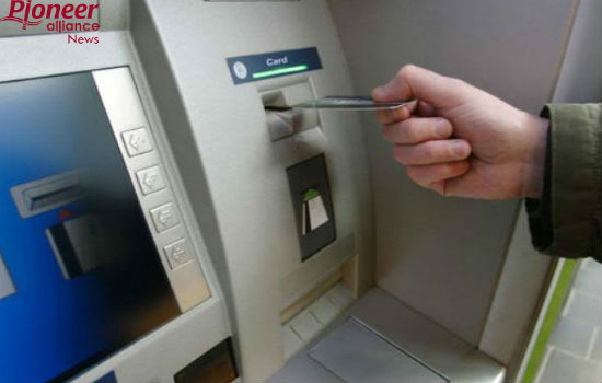 1 जनवरी से बैंक बदल रहा है ATM से पैसे निकालने का तरीका