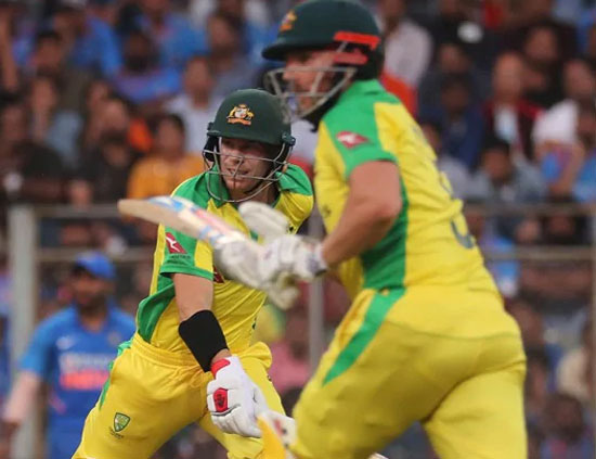 वार्नर-फिंच का शतक, ऑस्ट्रेलिया ने भारत को 10 विकेट से हराया