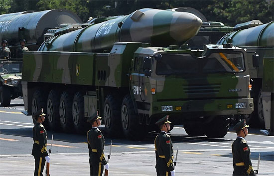 भारत से तनाव के बीच चीन ने हिमालय रीजन में तैनात की परमाणु मिसाइलें   