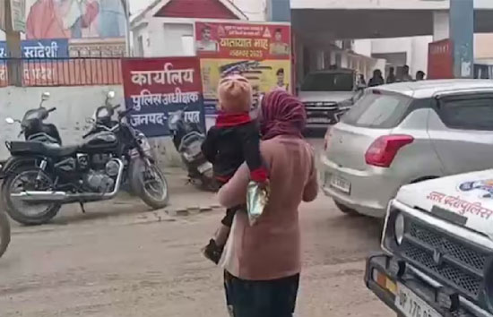 दहेज नहीं लाई पत्नी तो देवर ने कमरे में खींचा...पति बोला दिक्कत क्या है?