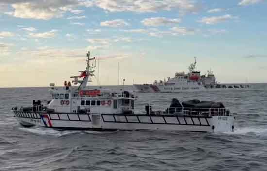 होर्मुज को लेकर दुनिया में टेंशन, उधर चीन चला ताइवान को घेरने, दो युद्धपोत निगरानी के लिए भेजे 