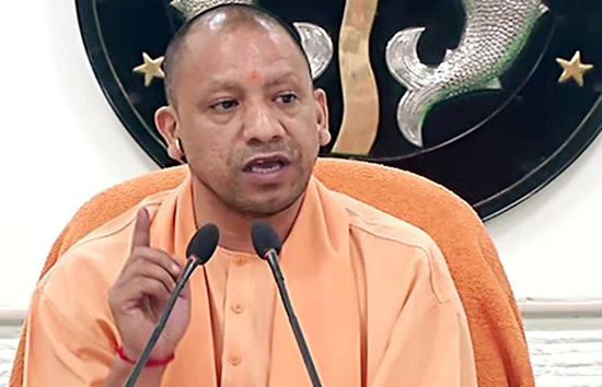 CM योगी का सख्त आदेश, बोले- एक्सप्रेस-वे किनारे नहीं होंगी शराब की दुकानें, बच्चों को ई-रिक्शा चलाने पर रोक 