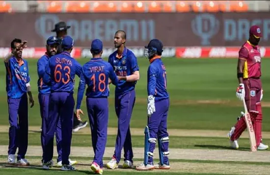 रोहित ने वेस्टइंडीज के खिलाफ तीन मैचों की वनडे सीरीज जीतकर रचा इतिहास