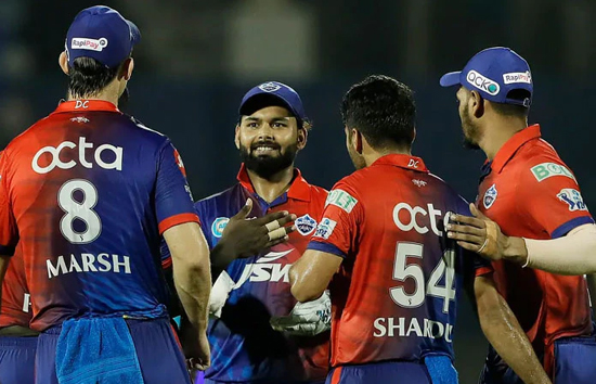 आईपीएल : दबंग जीत के साथ टॉप-4 में पहुंची दिल्ली की टीम