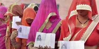 राजस्थान: मतदान केंद्रों पर बढ़ी मतदाताओं की भीड़, 18.60 फीसदी हुआ मतदान