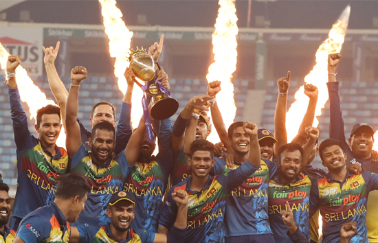 एशिया कप 2022 : पाकिस्तान को 23 रन से हराकर श्रीलंका ने जीता खिताब
