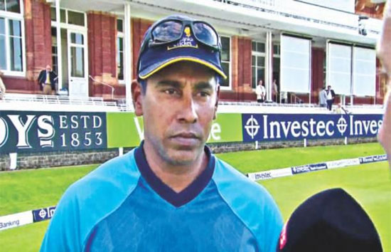 वेस्टइंडीज दौरे से पहले चामिंडा वास ने श्रीलंका के गेंदबाजी कोच पद से दिया इस्तीफा
