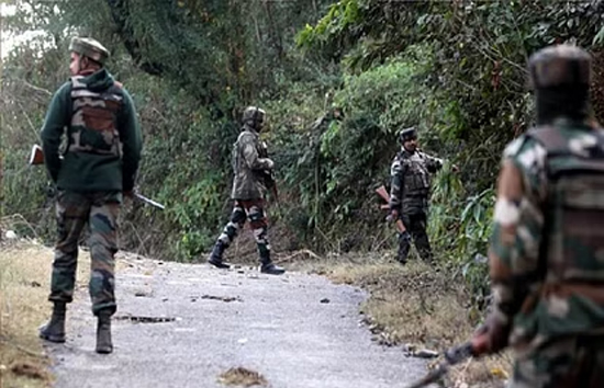 सेना ने अखनूर में घुसपैठ की बड़ी कोशिश को किया नाकाम, बॉर्डर से शव को घसीटकर ले गए आतंकी