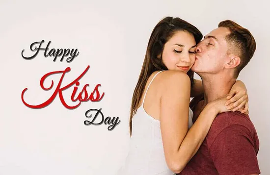 मैसेज़ेस को भेजकर आज इस दिन को ऐसे बनाएं ज्यादा खास