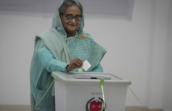 बांग्लादेश में मतदान जारी, बैकपुट पर आया विपक्ष, शेख हसीना फिर बनेंगी प्रधानमंत्री 