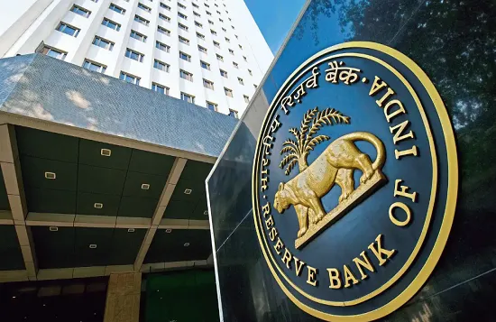 सहकारी बैंकों पर RBI का चला, लिमिटेड सूरत पर एक लाख रुपये का जुर्माना 