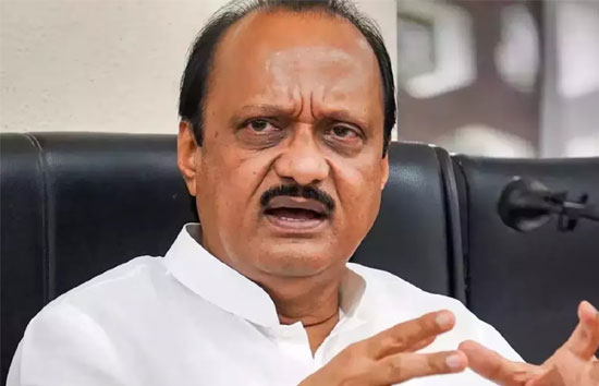 महाराष्ट्र में बड़ा उलटफेर, भाजपा-शिवसेना गठबंधन में शामिल हुए अजित पवार, ली उपमुख्यमंत्री पद की शपथ