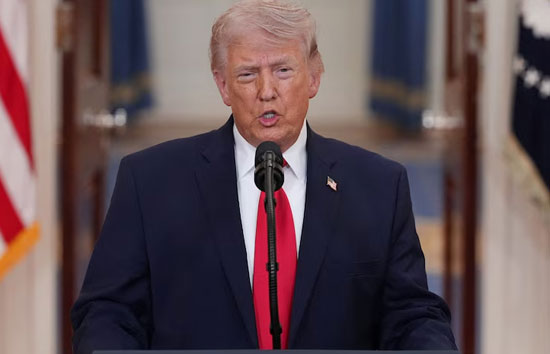 सुधर नहीं रहे ट्रंप, अब फार्मा सेक्टर पर 100% टैरिफ लगाने की दी धमकी