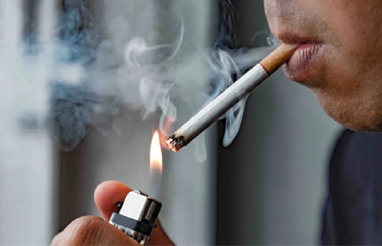 1 फरवरी से पान-मसाला और सिगरेट शौकीनों लोगों को लगेगा जोर का झटका... पान-मसाला और सिगरेट के बढ़ेंगे दाम