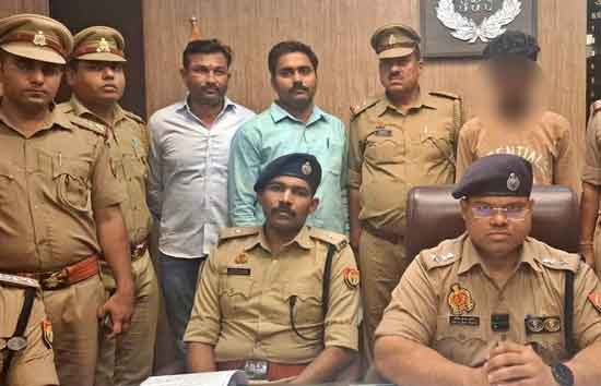 मां को प्रेमी के साथ देख बेटे ने उठाया खौफनाक कदम...ईंट-चापड़ से हमलाकर उतारा मौत के घाट  