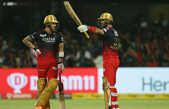 RCB vs CSK : बेकार गई मैक्सवेल-डु प्लेसिस की पारी, रोमांचक मैच में चेन्नई ने बैंगलोर को 8 रनों से हराया