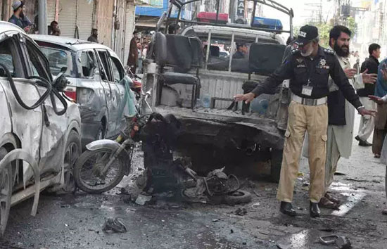 पाकिस्तान : बलूचिस्तान प्रांत में पुलिस वाहन में विस्फोट दो पुलिसकर्मियों समेत चार की मौत