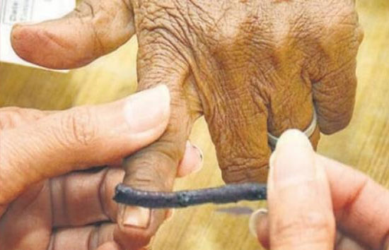  राजस्थान विस चुनाव : निर्वाचन आयोग ने इन लोगों घर बैठे वोट डालने की दी सुविधा, आज से आवेदन शुरू 