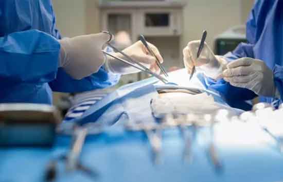 डॉक्टर की लापरवाही, करनी थी छोटी सी सर्जरी, निकाल दिया पूरा लिवर, पुलिस ने किया गिरफ्तार 