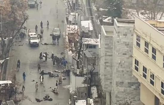काबुल : अफगान विदेश मंत्रालय के बाहर आत्मघाती हमला, 20 लोगों की मौत, कई घायल 